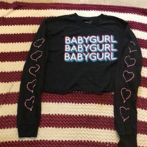 black long sleeve crop